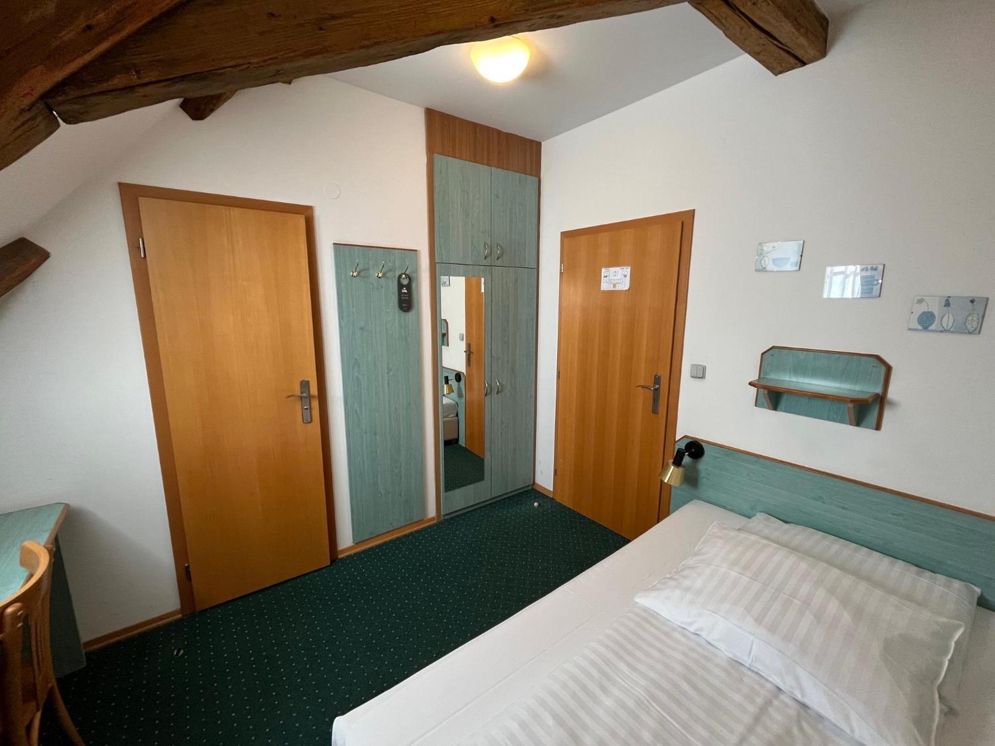 Adalbert Ecohotel Prague Luaran gambar